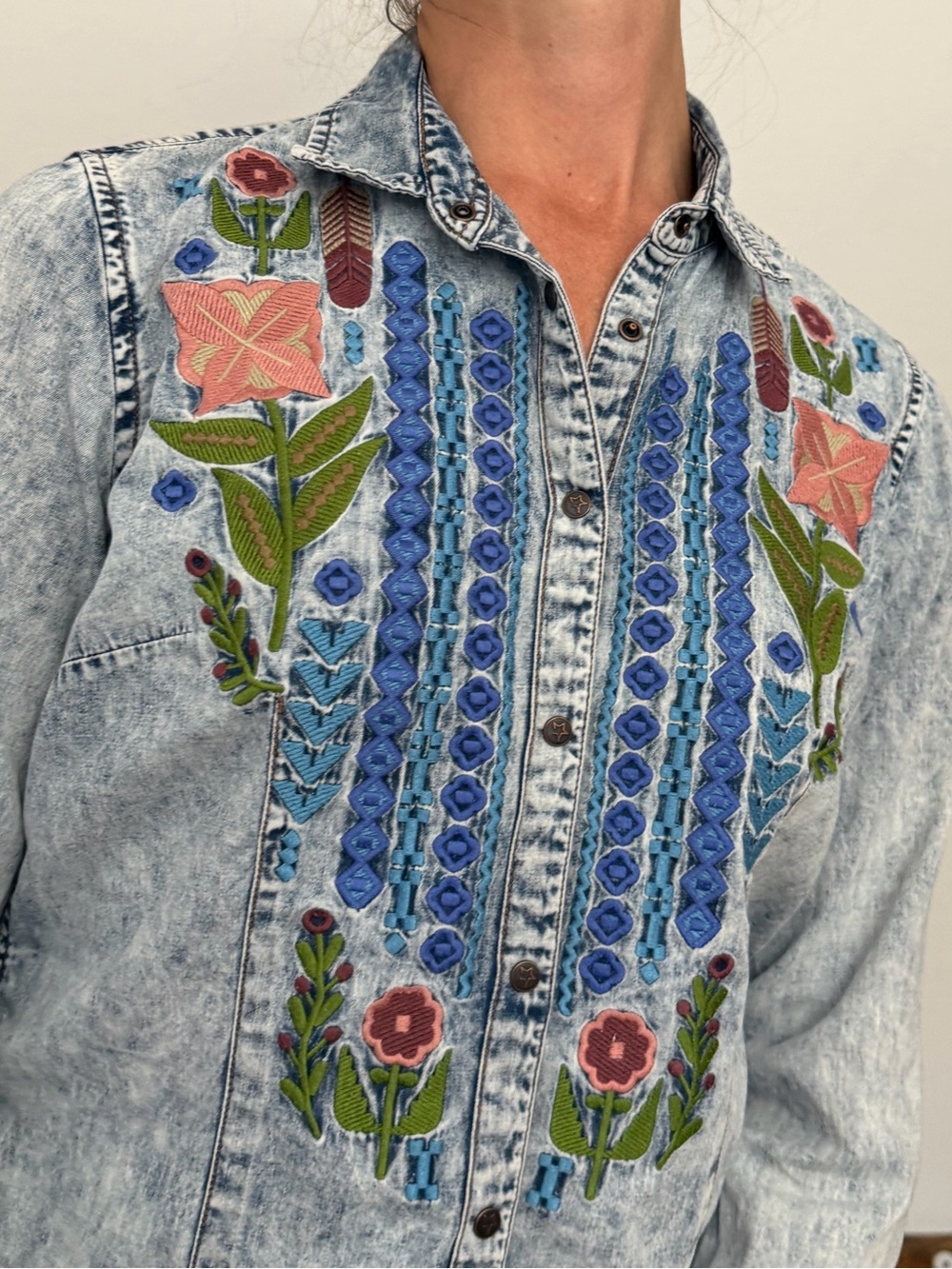 Ryan Michael Indigo Floral Embroidered Acid-Wash Grey Denim Snap Button Shirt - Picture 7 of 16